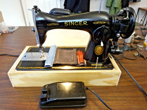 SERVICED - 1952 SINGER 15-91 Gear Drive Sewing Machine - Denim Leather Canvas