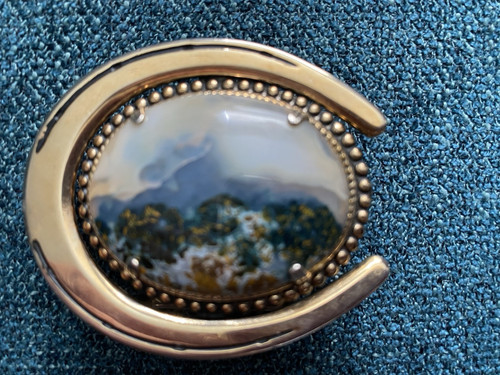 Vintage Brass Horseshoe Belt Buckle w/Mountain Scene