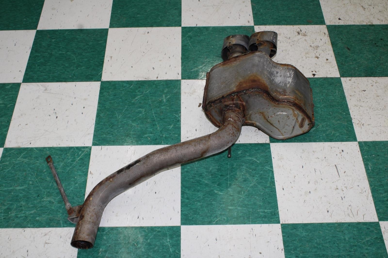 14-19 GHIBLI SQ4 Passenger RH R Rear Back Exhaust Muffler Dual Chrome Tips OEM