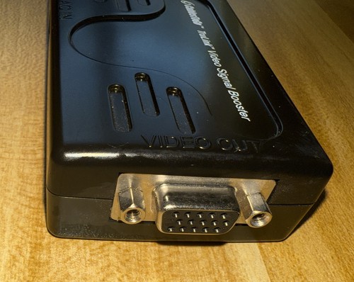 Cables To Go TruLink Video Signal Booster Model 29559 with Power Adapter and Box - Picture 9 of 14
