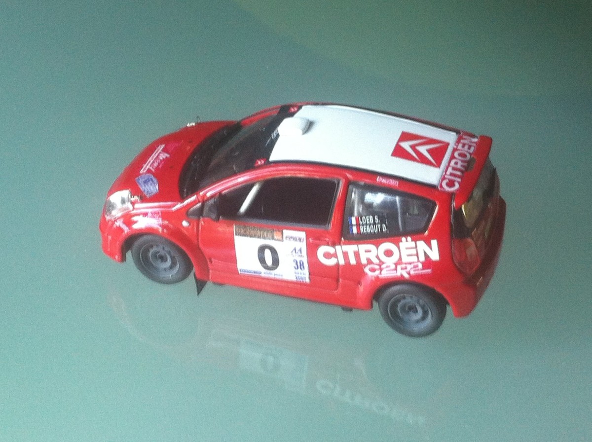 Universal Hobbies 1/43 – Citroën C2 – Miniature D’occasion, Citadine Française