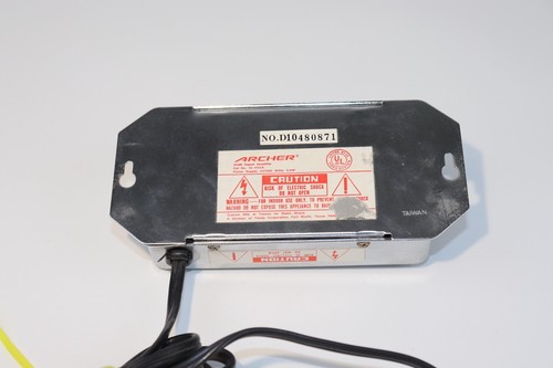 Radio Shack Archer UHF/VHF/FM Amplifier Model 15-1113 117 VAC 60 Hz 3.6W - Picture 8 of 10