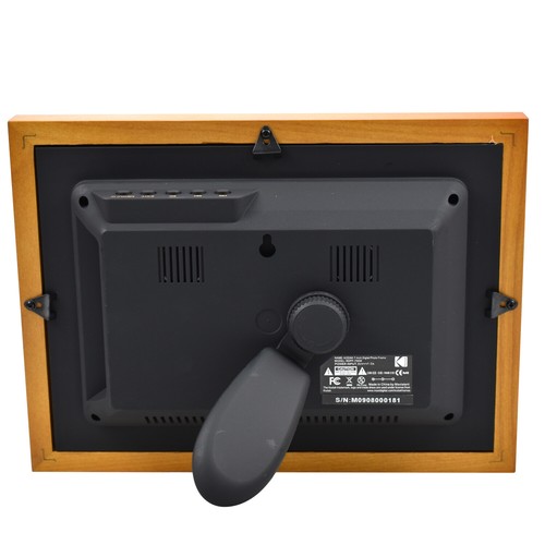 KODAK RDPF-700V 7-inch IPS Photo Frame with 4GB Internal Memory and Photo Music - Picture 13 of 26