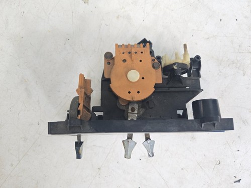CLIMATE CONTROL CHEVY GMC TRUCK 83-87 SUBURBAN BLAZER 83-91 K5 C10 K10 OEM A/C - Picture 6 of 8