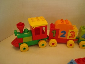 LEGO #10558 Duplo Number Train 100% Complete 31 Pieces NO Box 1 Minifigure 2013!