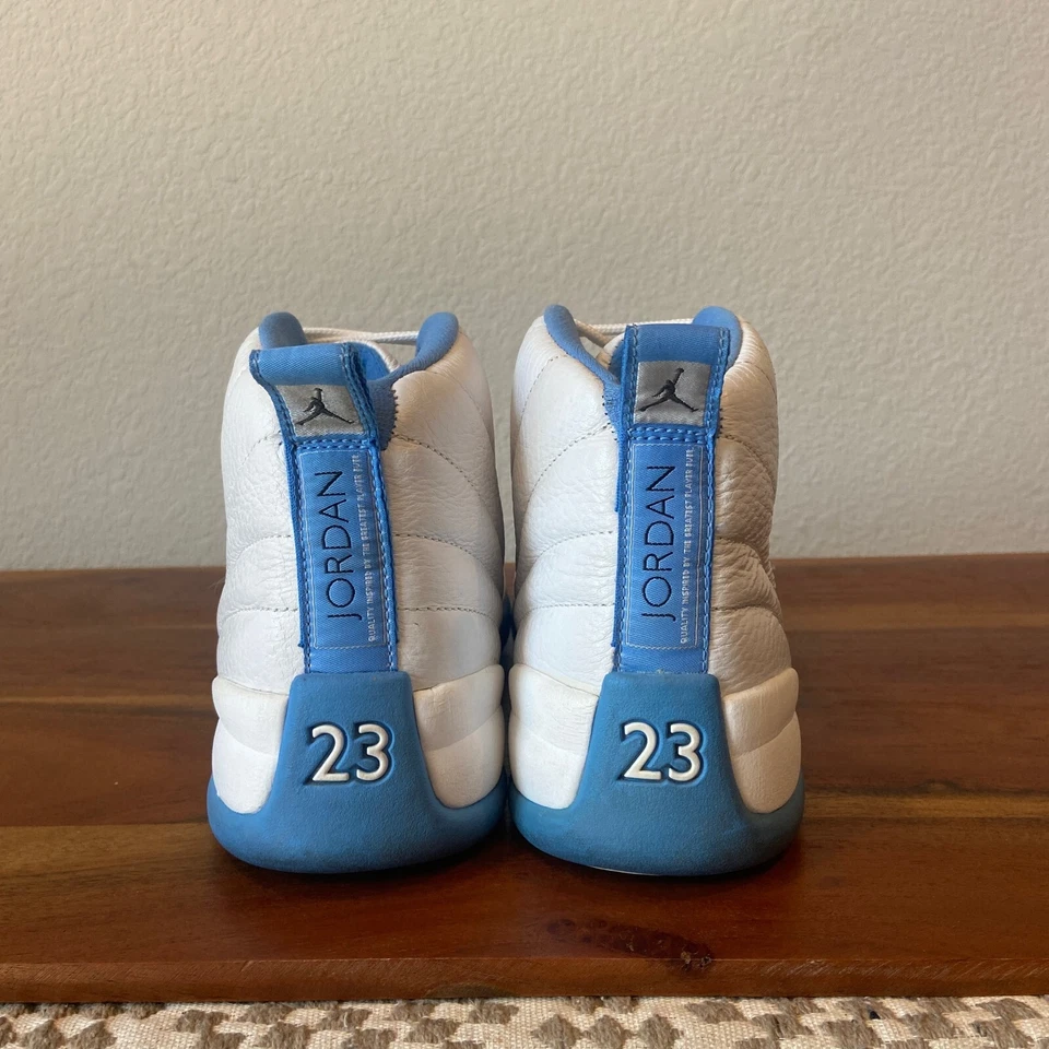 Talla 10.5 - Air Jordan 12 Retro Melo University Blue UNC - 136001-142 - Sin Caja Foto 3 de 4