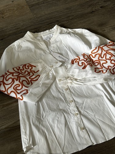 Chico’s Ladies Embroidered Sleeve Tunic Style Blouse Sz 3 NWT - Picture 2 of 6