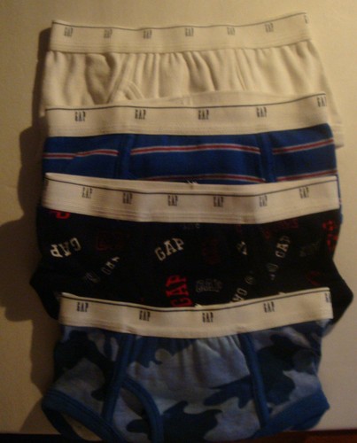 SCHOOL BOYS GAP CAMOUFLAGE, STRIPES, PLAIN, ROBOTS & GAP LOGO BRIEFS SIZE 8 - Picture 6 of 7