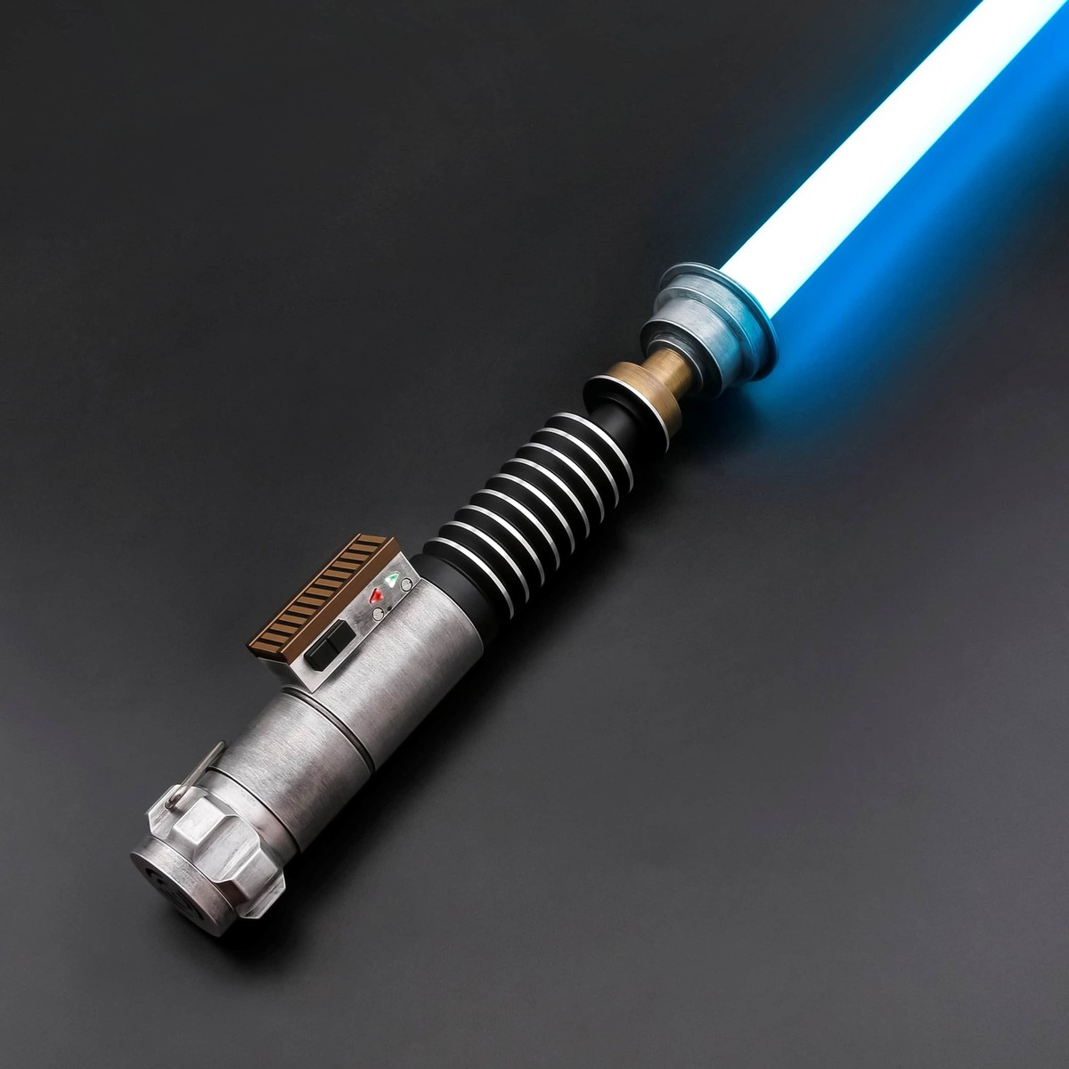 新品　カスタム　ライトセーバー　ルークROTJ XRGB Hot Replica Luke ROTJ Weathered XRGB3.0 Lightsaber Metal Handle