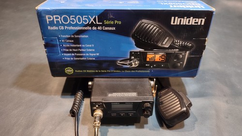 RADIO CB MÓVIL COMPACTA 40 CANALES UNIDEN PRO505XL - INTERRUPTOR 19 - Imagen 1 de 4