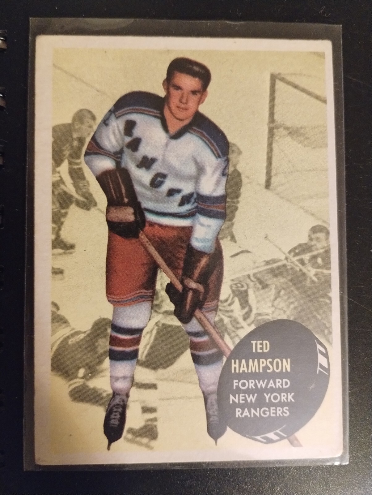 1961 Topps #59 Ted Hampson Hockey Card