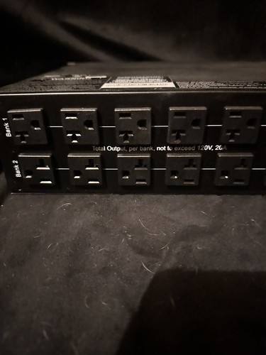 Tripp Lite Single-Phase Auto Transfer Switch / Metered PDUw PDUMH30AT - Photo 2/4