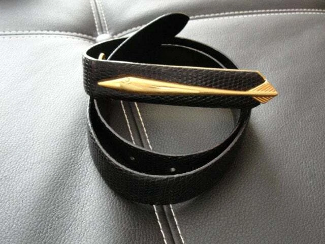 Ceinture poisson Gucci plaquée or 18 carats
