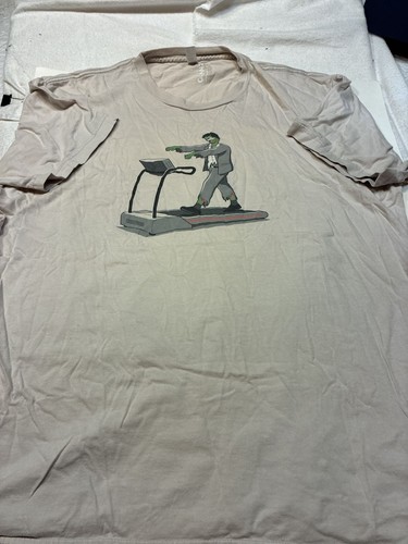 Glennz Tees Endless Walking Zombie on a Treadmill Graphic T-Shirt