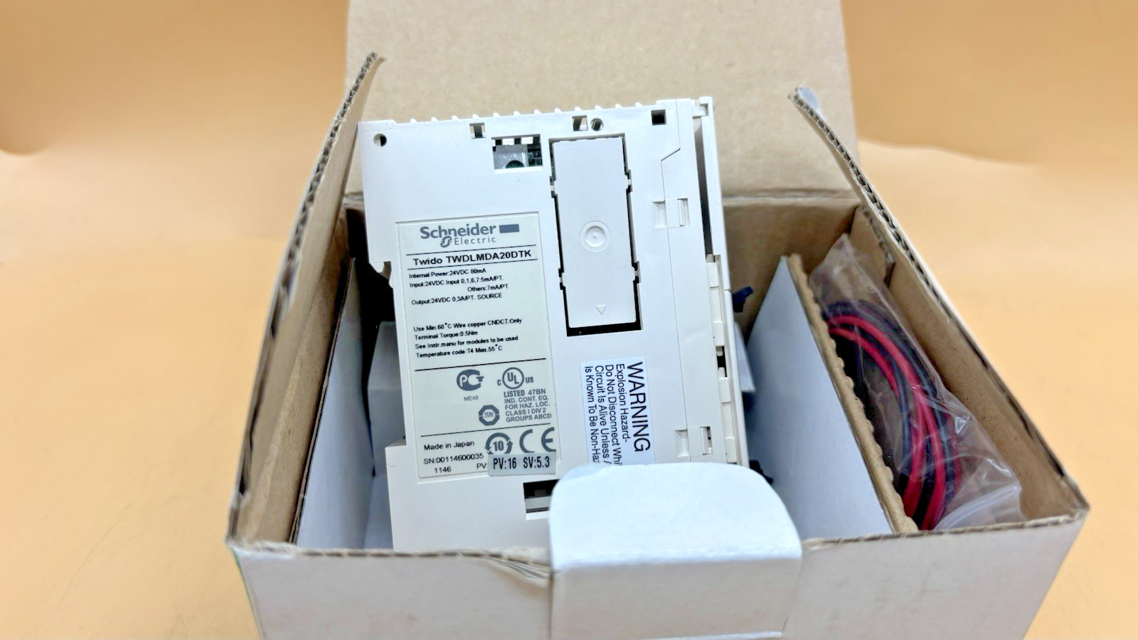 Automate programmable Twido TWDLMDA20DTK avec 12 entrees CC et sorties transistors - 2