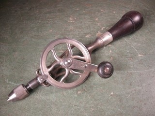 OLD USED VINTAGE WOODWORKING TOOLS HAND DRILL PREMIUM GOODELL PRATT SMALL SIZE.