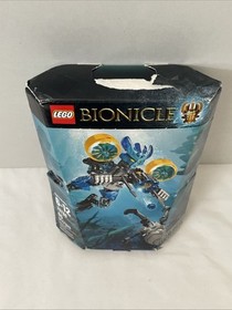 LEGO Bionicle Protector Of Water Set #70780 - New In Damaged Box - 2015