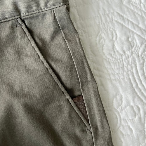 Under Armour Fitted Storm Shorts Heat Gear Gray 4 NWT - Picture 9 of 9