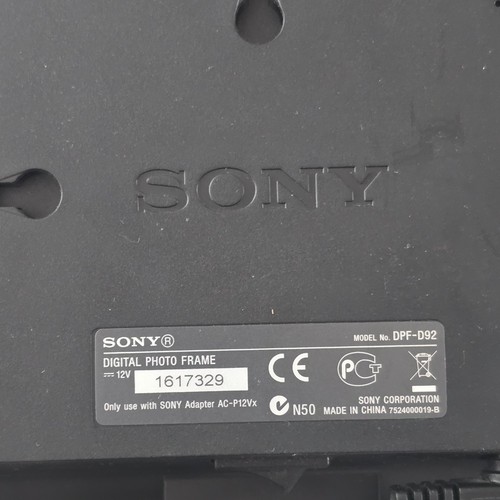 Sony S-Frame DPF-D92 9" Digital Photo Frame Power Lead Used with remote - Picture 5 of 9