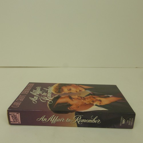 Notorious VHS Cary Grant Ingrid Bergman Hitchcock Collection 1974 - Picture 13 of 16