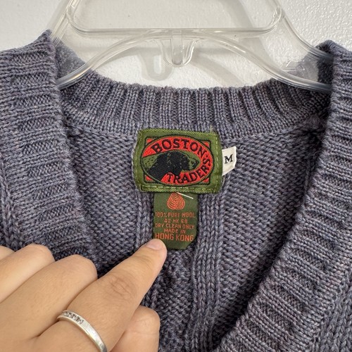 Vintage Boston Trader’s Men’s Gray Cable Knit Sweater Vest M 100% Wool - Picture 3 of 4