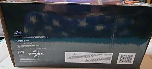 Jada Metals Die Cast FRANKENSTEIN & 1957 Chevy SUBURBAN 1:24 UNIIVERSAL MONSTERS - Picture 7 of 7