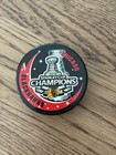 Chicago Blackhawks 2010 NHL Stanley Cup Champions Signature Souvenir Puck — photo 1