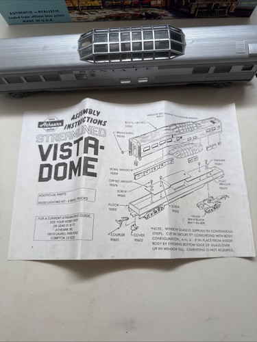Athearn - HO Scale - 1821 - Santa Fe - SL Vista Dome - Assembled - Picture 2 of 17