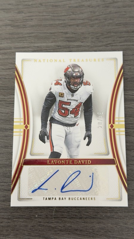 2023 National Treasures Lavonte David Auto 20/49 Buccaneers
