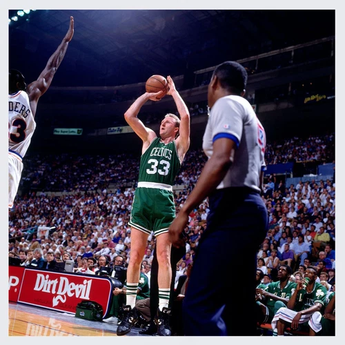 Boston Celtics Vintage 90s Champion Basketball Shorts - Green Uniform Bottoms - Picture 3 of 6