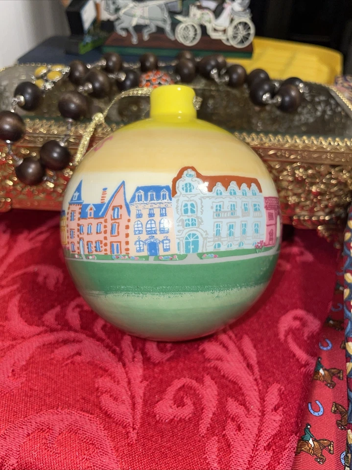 Anthropologie Ciudad de París Adorno de Navidad Danielle Kroll Souvenir Foto 2 de 4