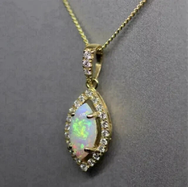 Colgante de regalo de ópalo de fuego simulado corte marquesa de 3 quilates para mujer enchapado en oro amarillo de 14 k. Foto 3 de 4