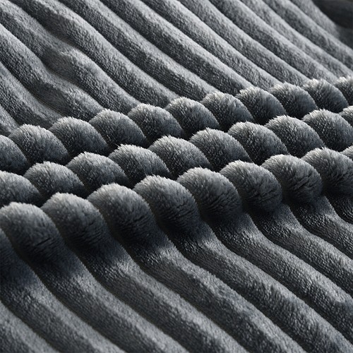 Lightweight Cut Plush Fleece Throw Blanket Super Soft Bed and Couch Sofa Blanket - Picture 4 of 12