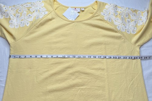 Quacker Factory XL Crocheted Flower Appliqué French Terry Top Raglan Sleeve New - Picture 6 of 11