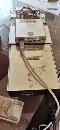 Miner - Whatsminer M3v2 (12.5 TH/s) SHA-256 - Picture 4 of 7