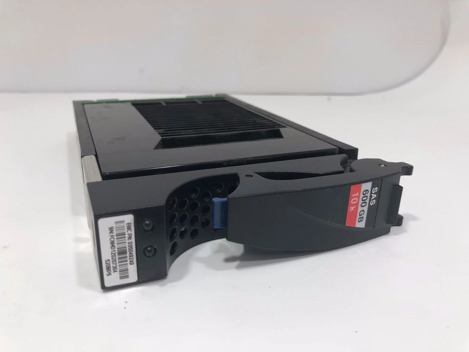 EMC 600GB V3-VS10-600 VX-VS10-600 005049249 SAS 10K HDD for VNX Hard Drive - Image 2 of 4