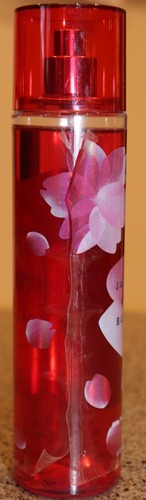 Nuevo vaporizador corporal Bath & Body Works "Japanese Cherry Blossom" ~ 8 oz - Imagen 4 de 7