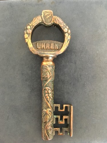 Beautiful antique decorative bronze key copper color corkscrew/bottle opener - Picture 3 of 7