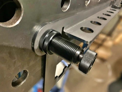 Kugelspannbolzen Schnellspanner D28 GPPH UNI – Spannbereich 16-50mm