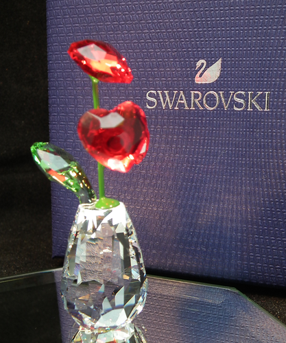 Swarovski Crystal Red Hearts - Flower Dreams - Item Number 5415273 - Boxed - Picture 2 of 5