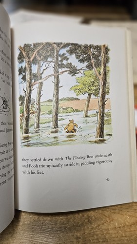 1965 Antique Children's Book "The Pooh Story Book by A.A. Milne" Illustrated - Picture 6 of 7