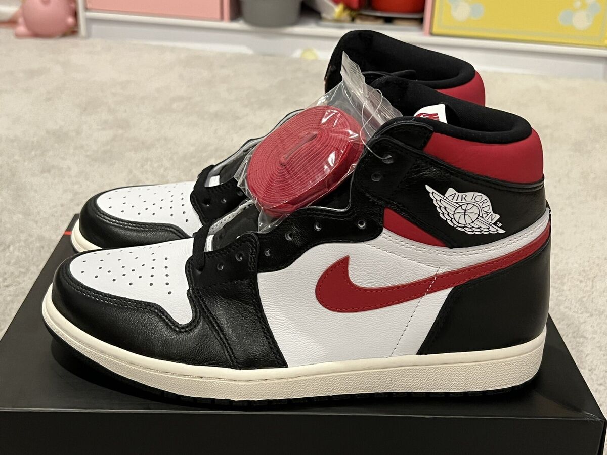 Nike Air Jordan 1 Retro High OG Black Gym Red 555088-061 Nike Air Jordan 1 Retro High OG Black Gym Red 555088-061
