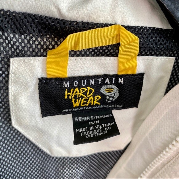 Mountain Hardwear Winter Jacket - image 4