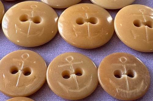48 Vintage Vegetable Ivory Buttons with Carved Anchor Design, 2 different sizes - Picture 3 of 3