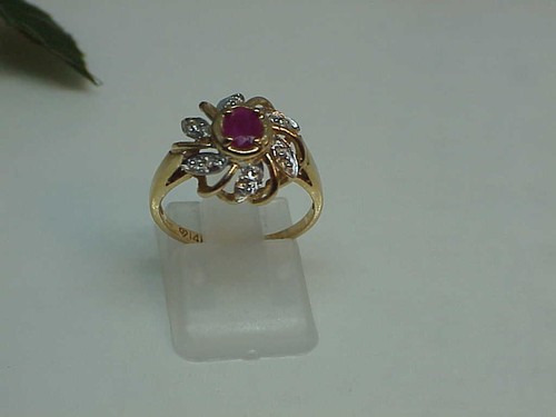 14K .50ctCt Natural Gem Oval Ruby Solitaire Diamond Halo Ring Gorgeous - Picture 5 of 11