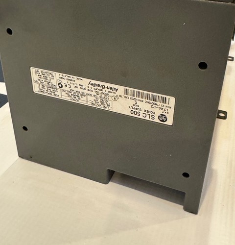 Allen Bradley 1746-A10 Series B SLC 500 10 Slot Rack 1746-P2 120V Power USED - Picture 2 of 9