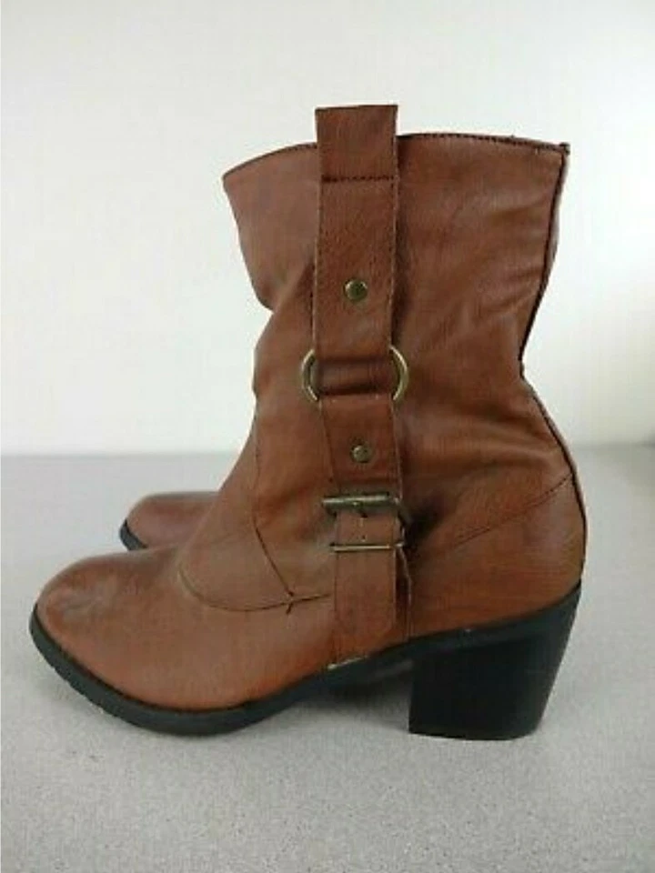 Botas de invierno Wet Seal para mujer talla 7 marrón correa hebilla tacón medio pantorrilla Foto 4 de 4