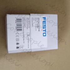 1PCS Festo SDE5-D10-O-Q6E-P-M8 527467 Pressure Sensor New