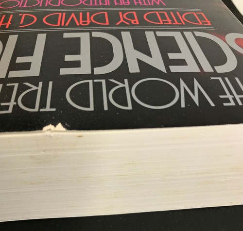 David Hartwell THE WORLD TREASURY OF SCIENCE FICTION 1989 1st edition - Picture 3 of 3