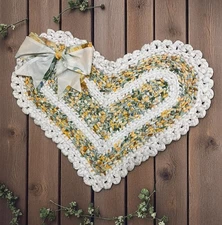 Vintage Braided Heart Shaped Rag Throw Rug with Bow Cottage Core Farmhouse Boho